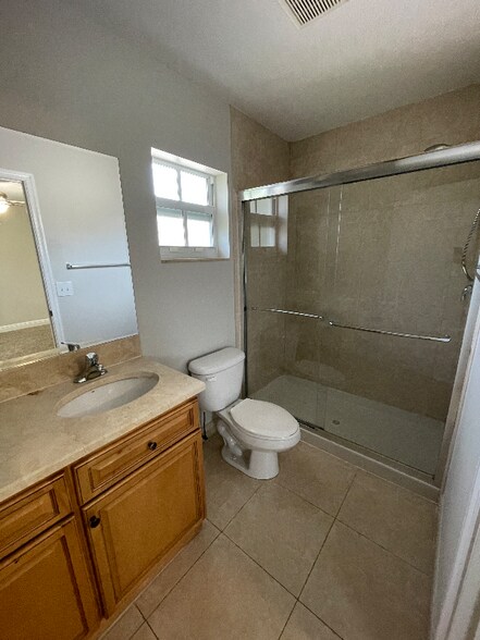 Building Photo - 4605 Georgia Pines Dr