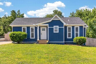 Building Photo - 3153 Towne Village Rd