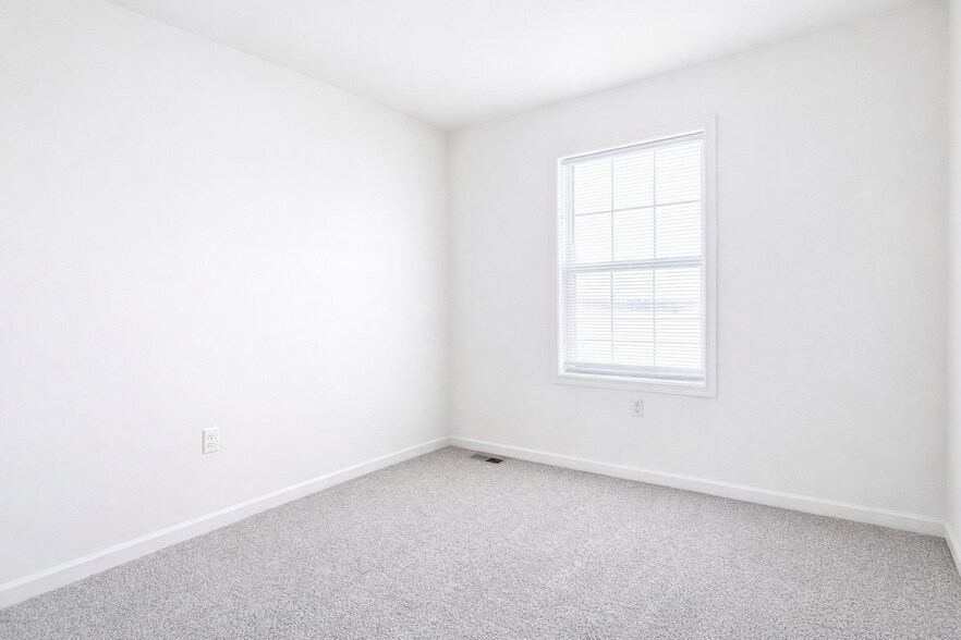 Building Photo - 108 Linda Sue Ln