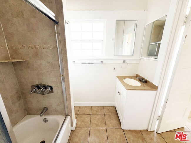 Building Photo - 1743 S Catalina St