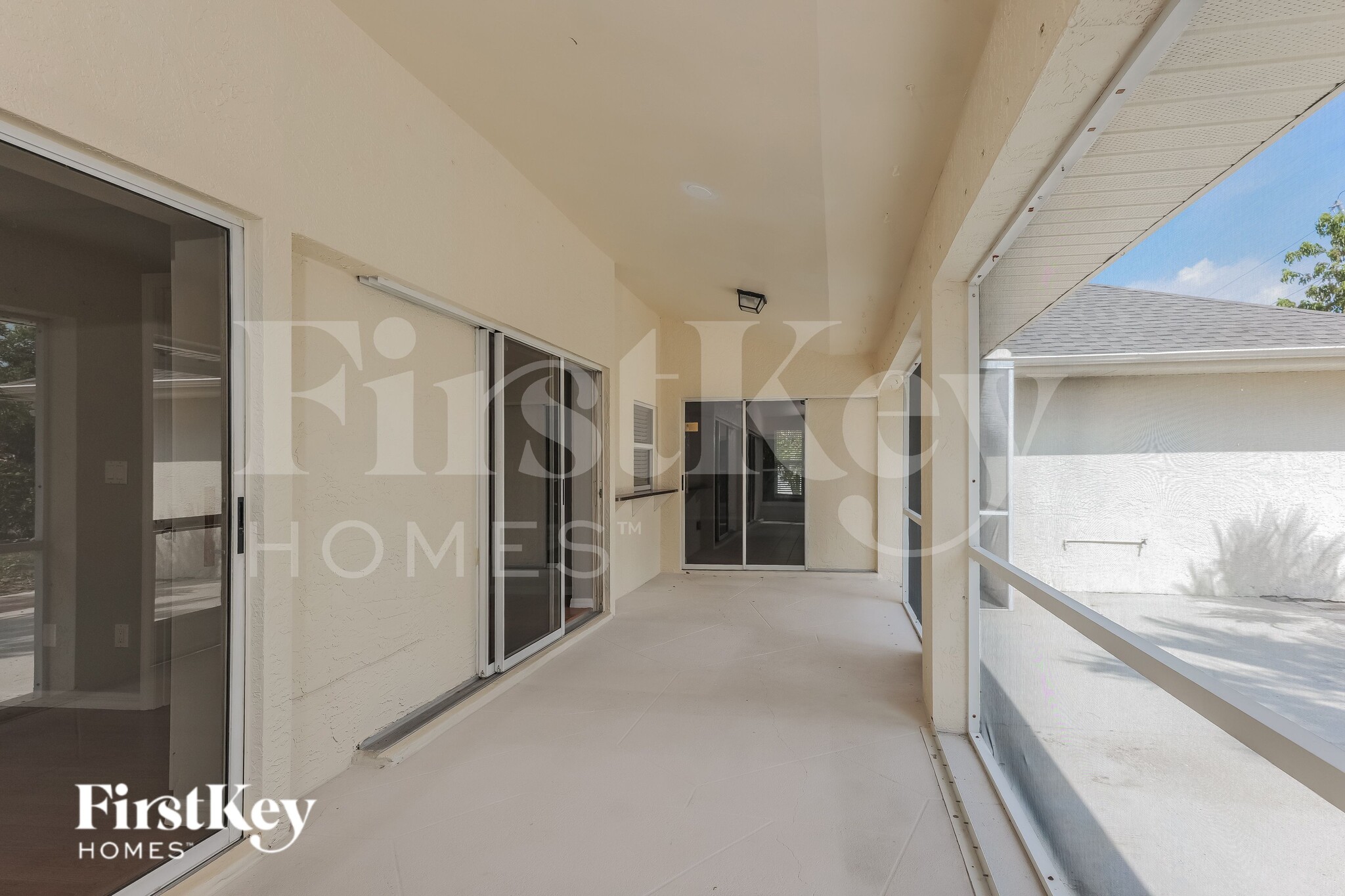 Building Photo - 2301 SE 8th Pl