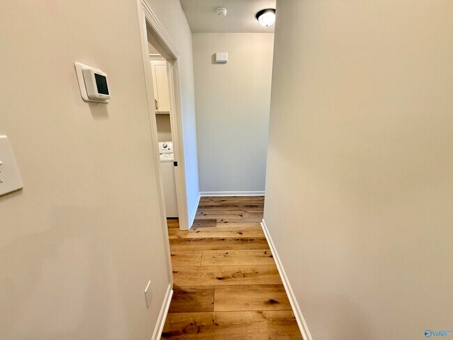 Building Photo - 16639 Aspen Ln