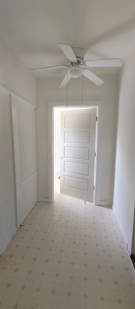 Building Photo - Affordable Downtown 3 Bedroom Rental