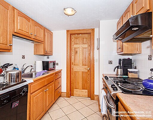 Building Photo - 89 Myrtle St