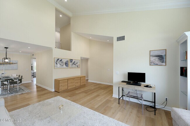Building Photo - 5557 Adelina Ct