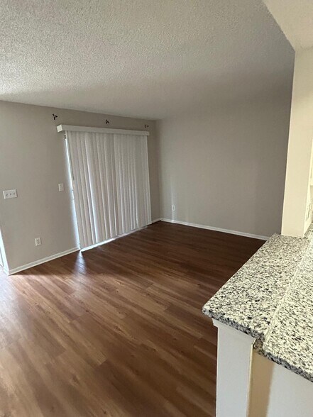 Living Room - 1600 Big Tree Rd