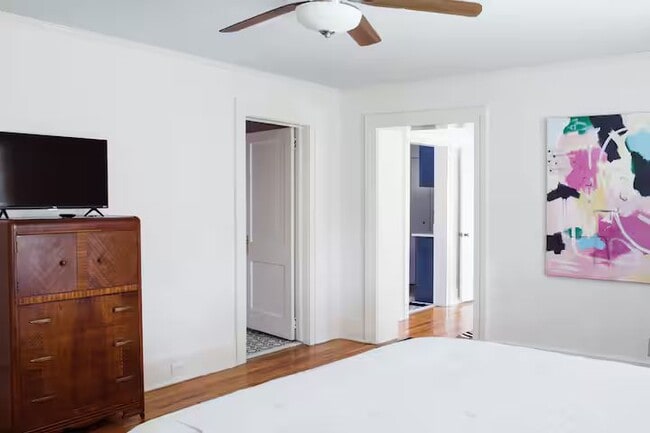 Building Photo - Lawrence House