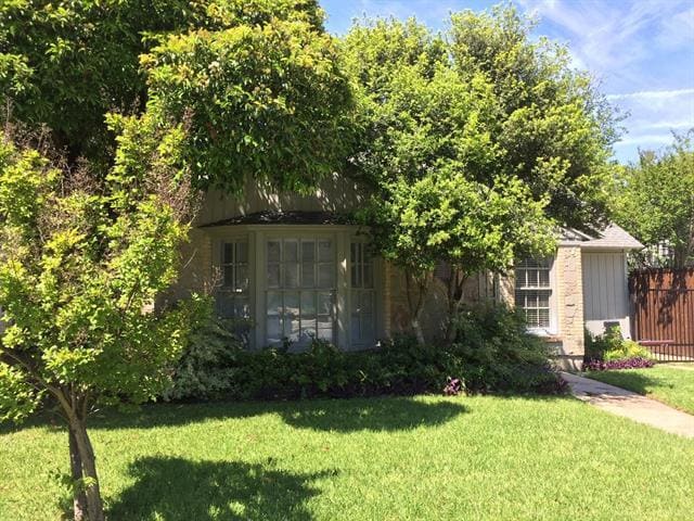 Building Photo - 5811 Palm Ln