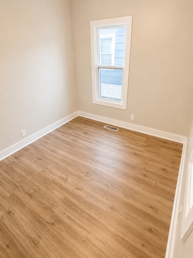 Building Photo - Affordable 2BR Single Family Home