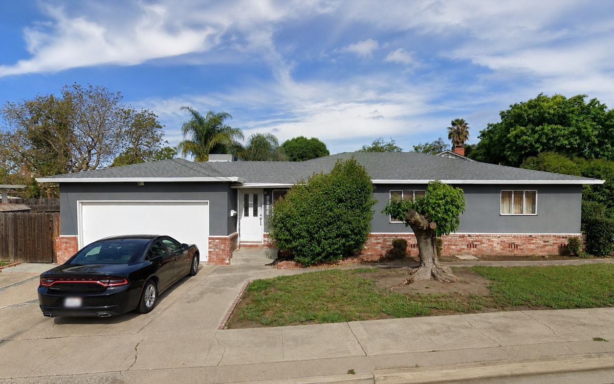 Building Photo - 2859 Foskett Ave
