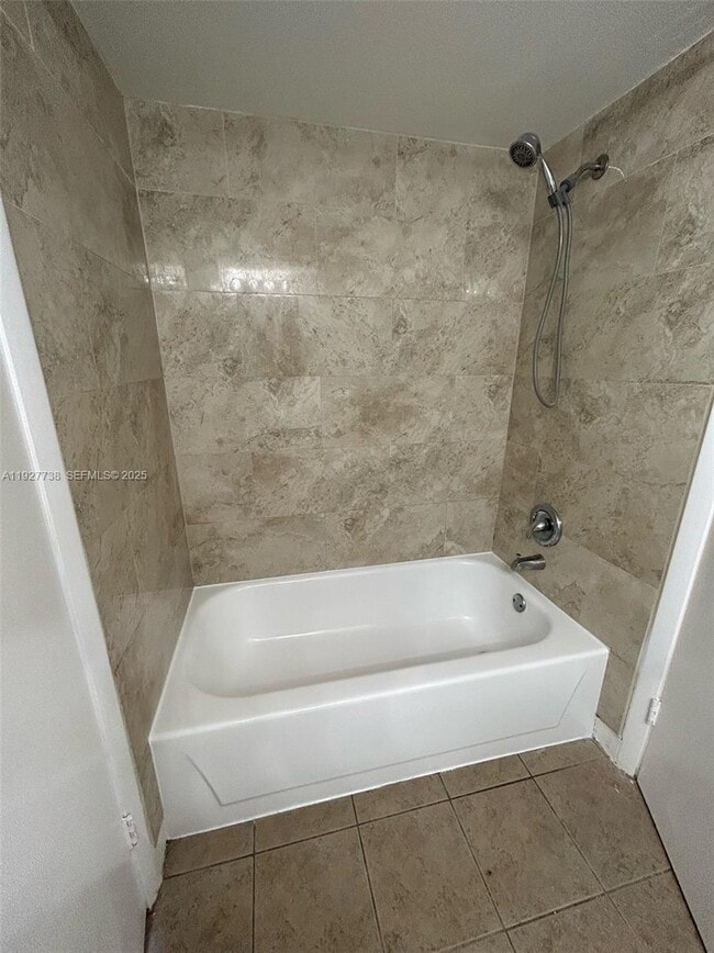 Building Photo - 10105 W Sunrise Blvd