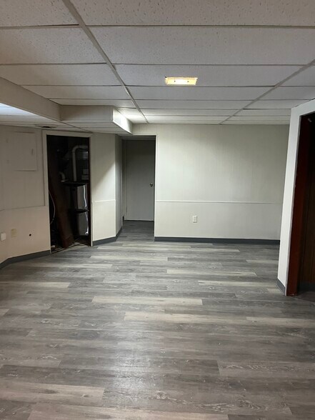 Building Photo - 30 Yoder St