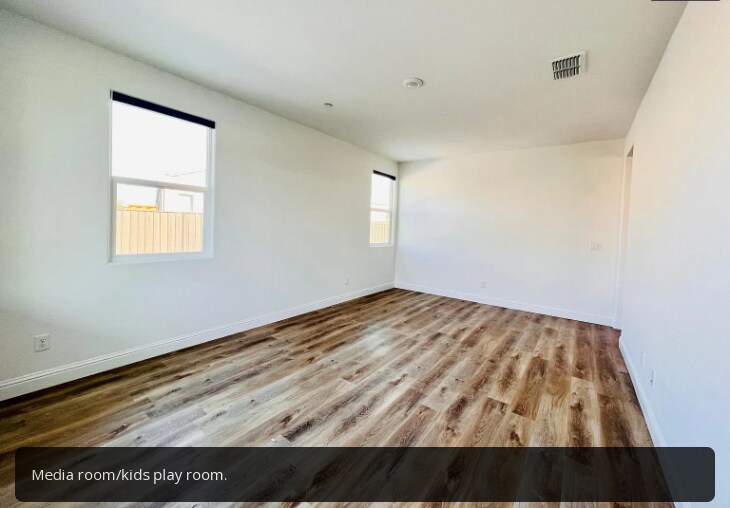 Building Photo - 2783 Brewer St