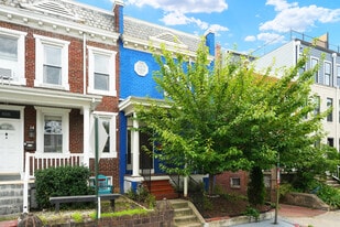 Building Photo - 520 Lamont St NW