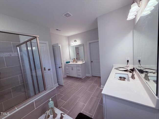 Building Photo - 4120 Snowy Range Cir