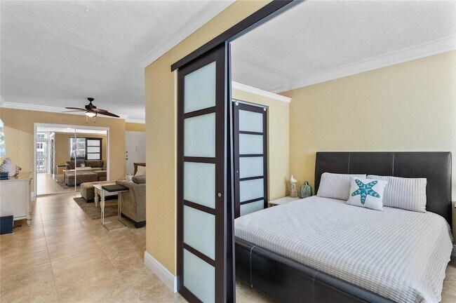 Building Photo - 4250 Galt Ocean Dr