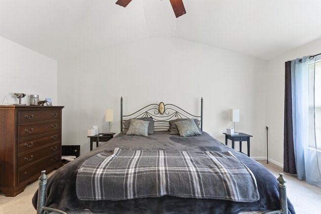 Building Photo - 5524 Running Fox Ln