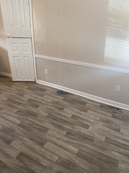 Building Photo - 2719 Cameron St