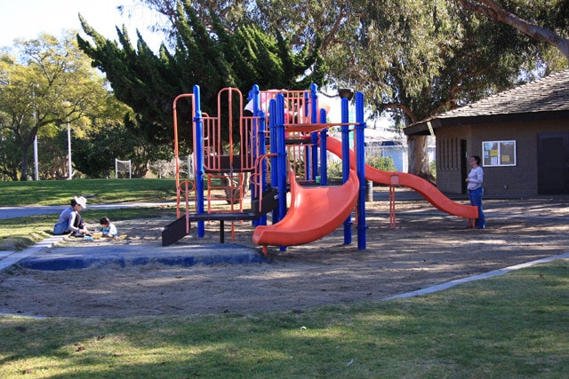 Building Photo - 5600 Kensington Way