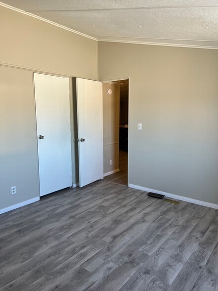 Building Photo - 4902 Ranchero Ln