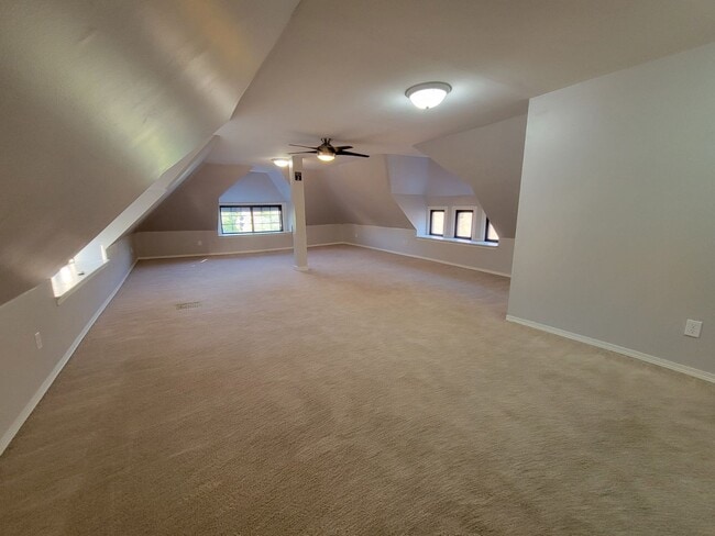 Building Photo - 3136 Lyndale Ave S