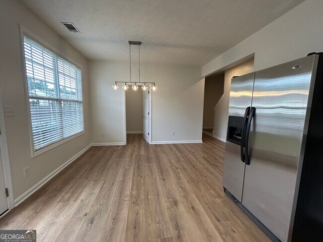 Building Photo - 3051 Kentmere Dr