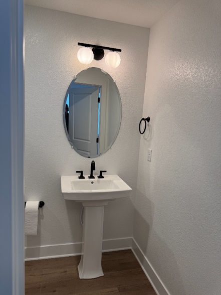 Building Photo - 640 Saddle Dr