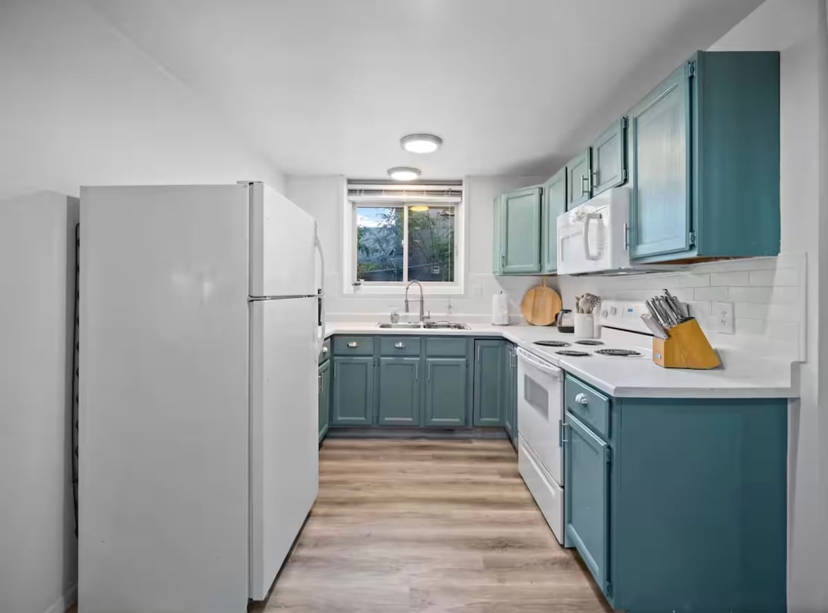 Kitchen - 2117 W Riverside Ave