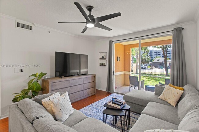 Building Photo - 6831 SW 44th St