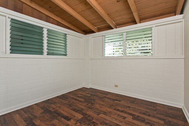 Building Photo - Kailua Pet Friendly - 3 bedroom, 1 bathroom