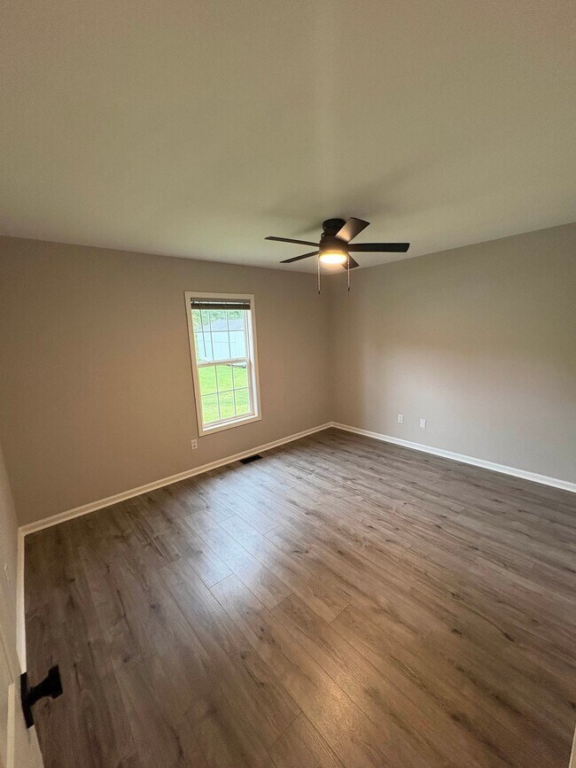 Building Photo - 5508 Wrenn Dr