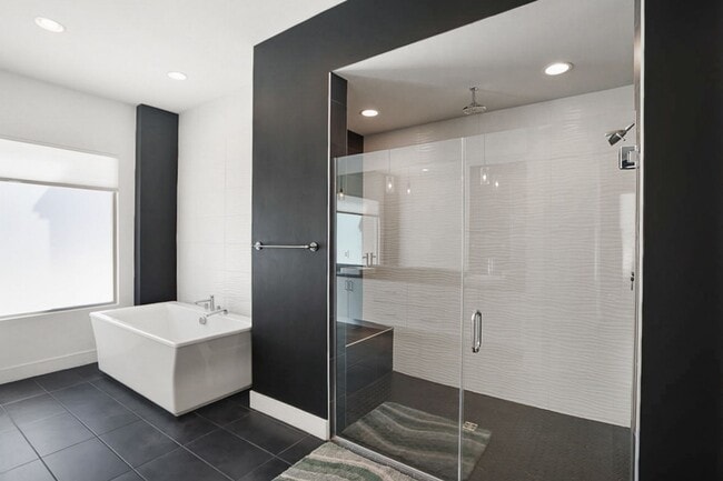 Building Photo - Single Story Pool Home In Reverence Guard Gated Community