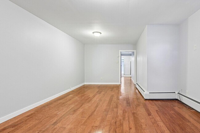 Building Photo - 628 Palisade Ave