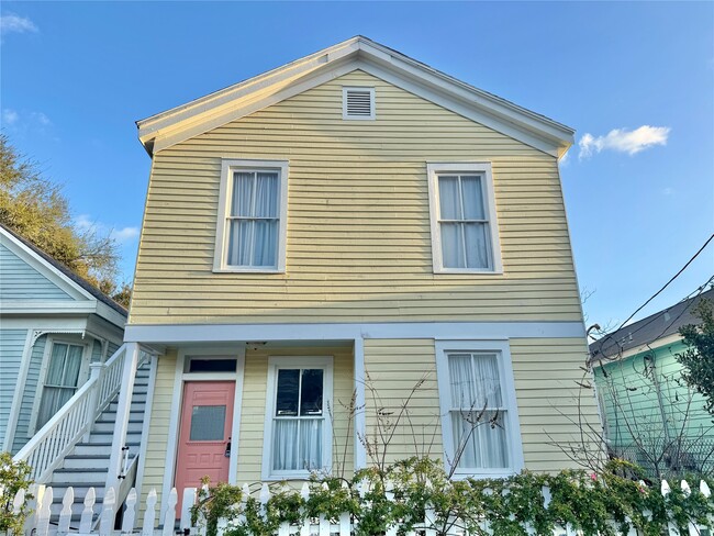 Building Photo - 2119 Avenue O 1/2