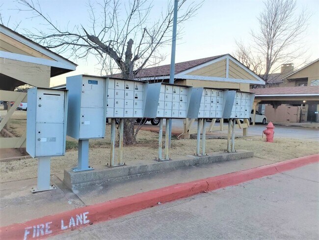 Building Photo - Corporate Furnished Two-Bedroom Condo - Utilities and Wi-Fi, From $1,825 monthly, Minimum of 3 mo...