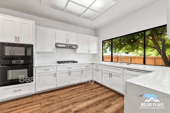 Building Photo - 1601 Wyndham Way