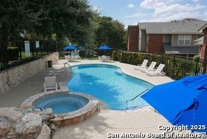 Building Photo - 165 Chapel Hill Cir