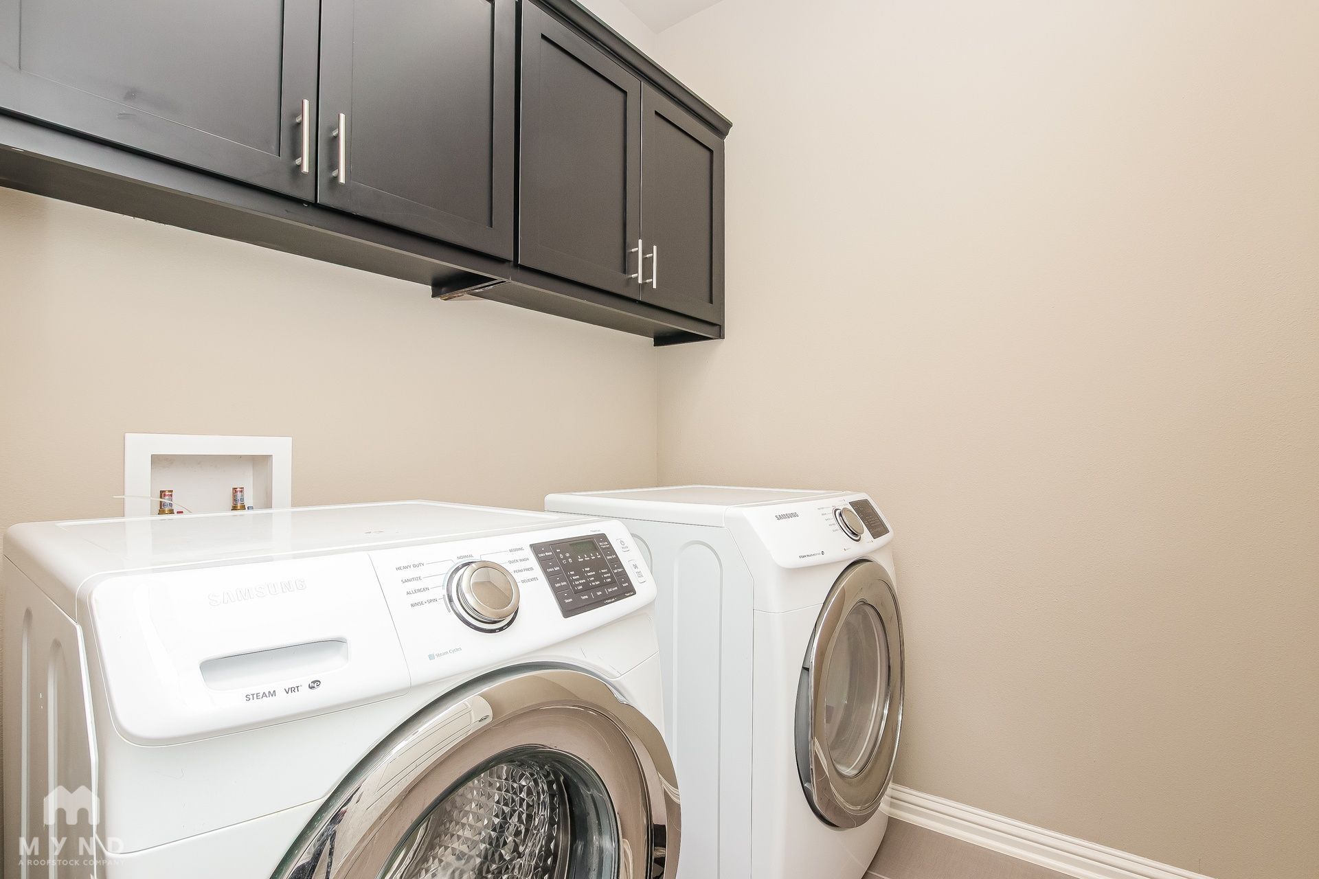 Building Photo - 13800 Lyndhurst St