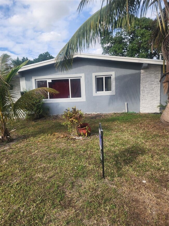 Building Photo - 1501 NW 174th St