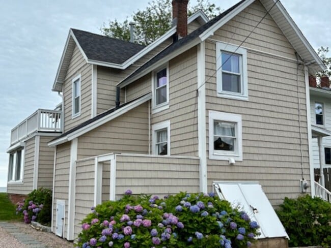 Building Photo - 15 Beckett Ave