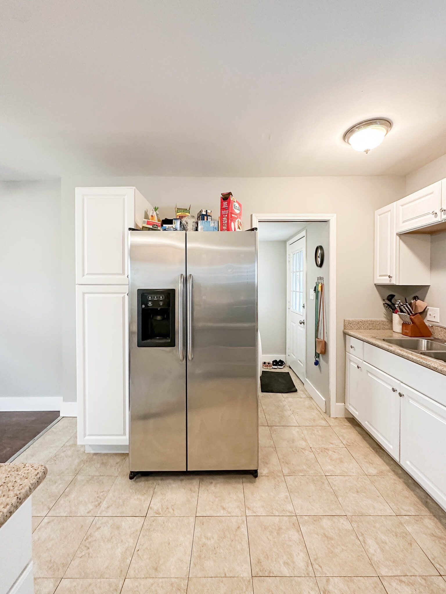 Kitchen - 662 Southwood Avenue