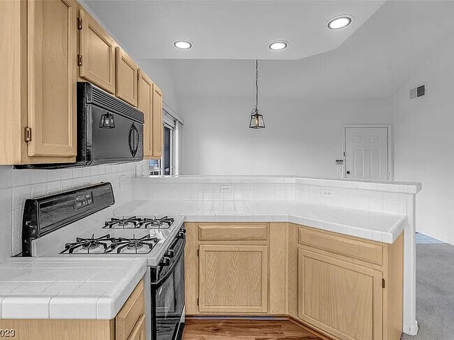 Building Photo - 2925 Wigwam Pky