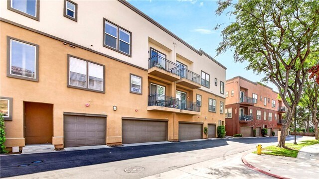 Building Photo - 2256 Clark Dr