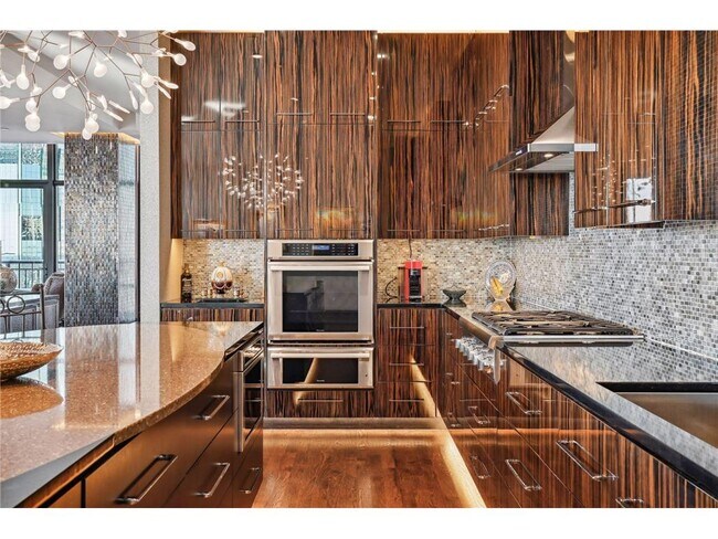 Building Photo - 201 S 11th St