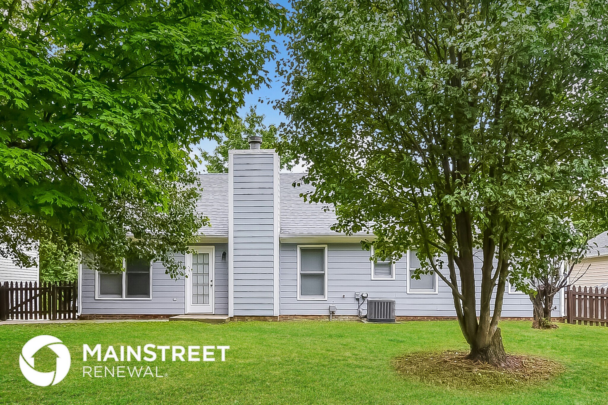 Building Photo - 4 Hickory Knoll Ct