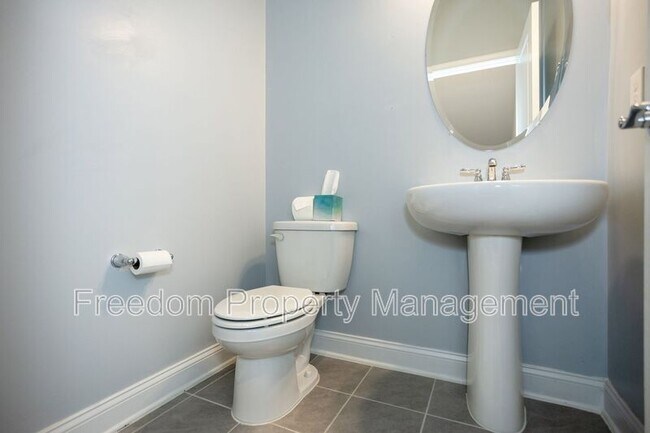 Building Photo - 17137 Branched Oak Rd