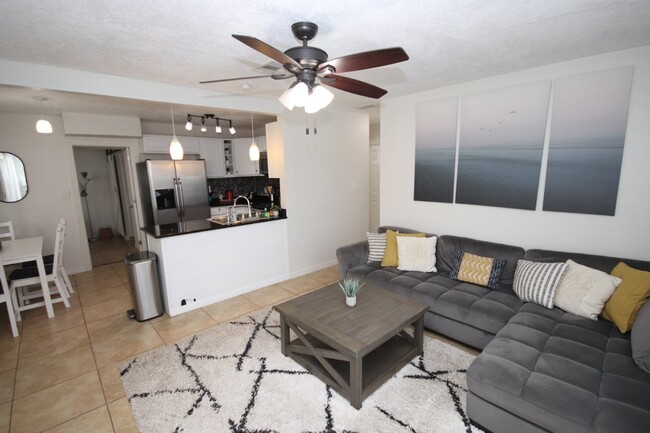 Building Photo - Incredible, completely remodeled FURNISHED...