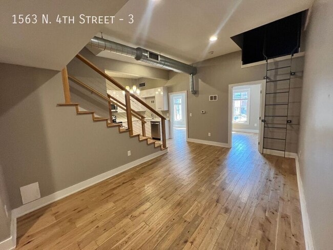 Building Photo - 1563 N 4th St