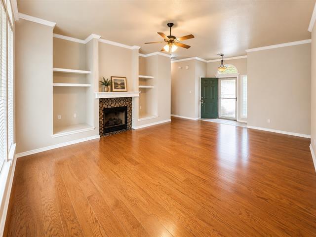 Building Photo - 1806 Sand Stone