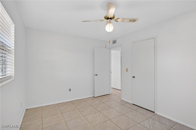 Building Photo - 3408 Poinciana St